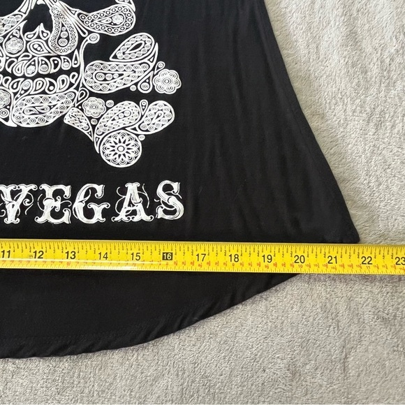 Las Vegas Skull Tank Top - Picture 6 of 8